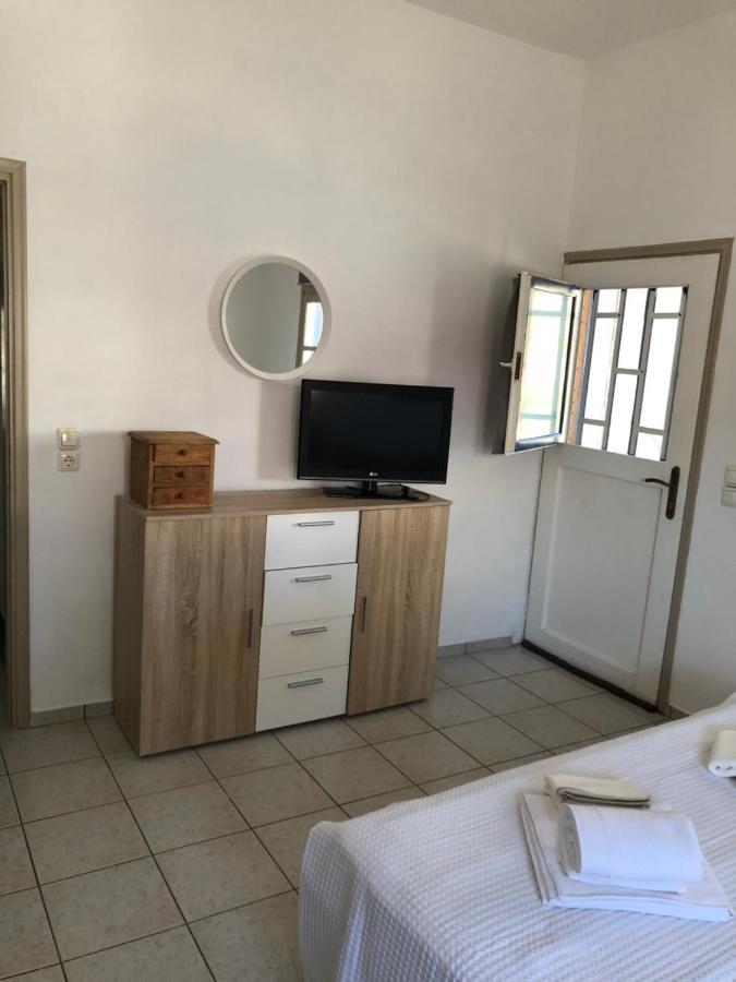 Araζω, Irakleia Family Home Extérieur photo
